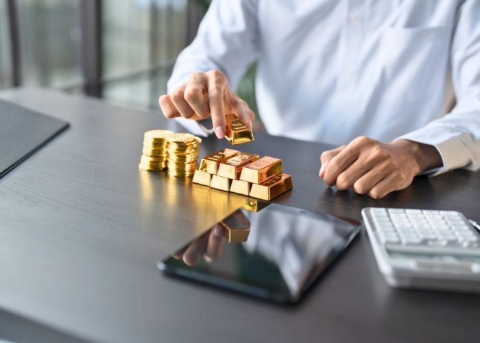Harga Emas Pegadaian Hari Ini, 17 April 2026: Kompak Turun, Cek Disini!