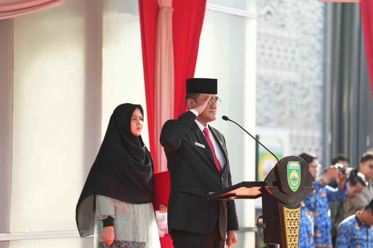 Semangat Kartini Menggelora, Edward Candra Pimpin Apel Gabungan di Sumatera Selatan