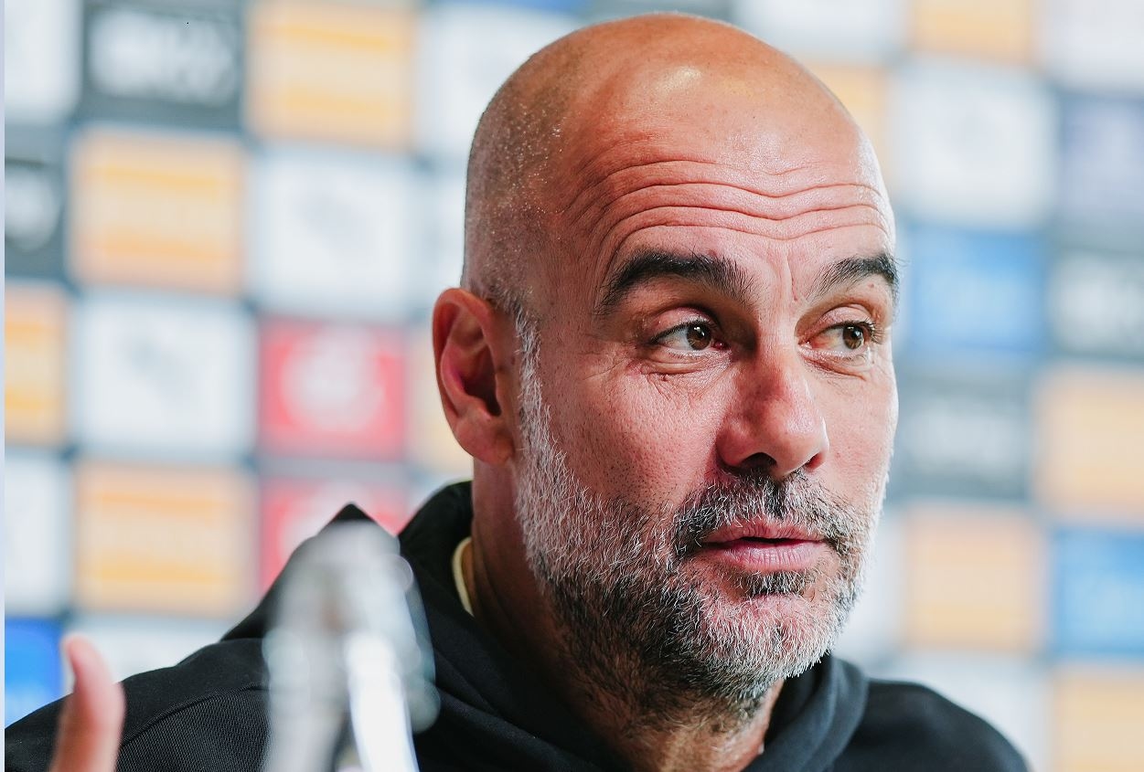 Sebut VAR Semudah 'Membalik Koin', Pep Guardiola Minta Man City Tampil Lebih Baik