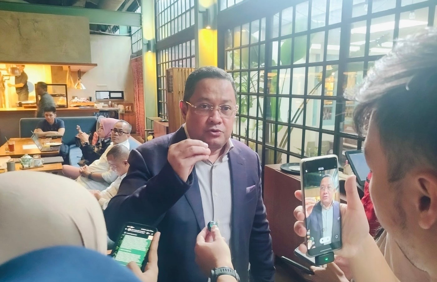 Soroti Dugaan Pelanggaran Etik, Tim Hukum Nadiem Laporkan Lima Hakim ke Ketua PN Jakpus hingga Bawas MA