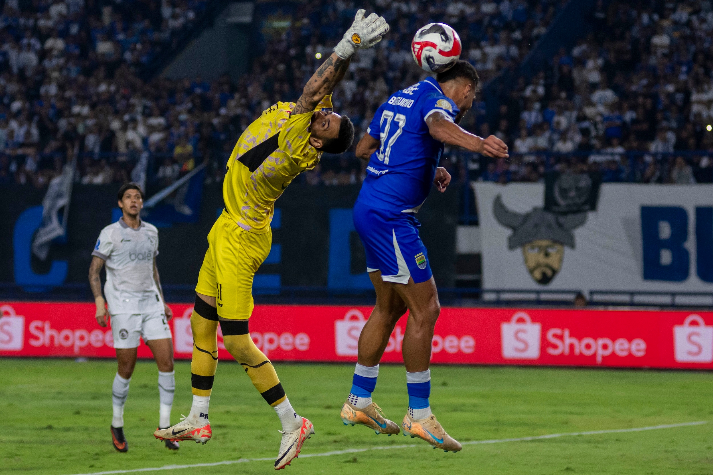 Persib Imbang Tanpa Gol di Bandung, Bojan Hodak Puji Kiper Arema