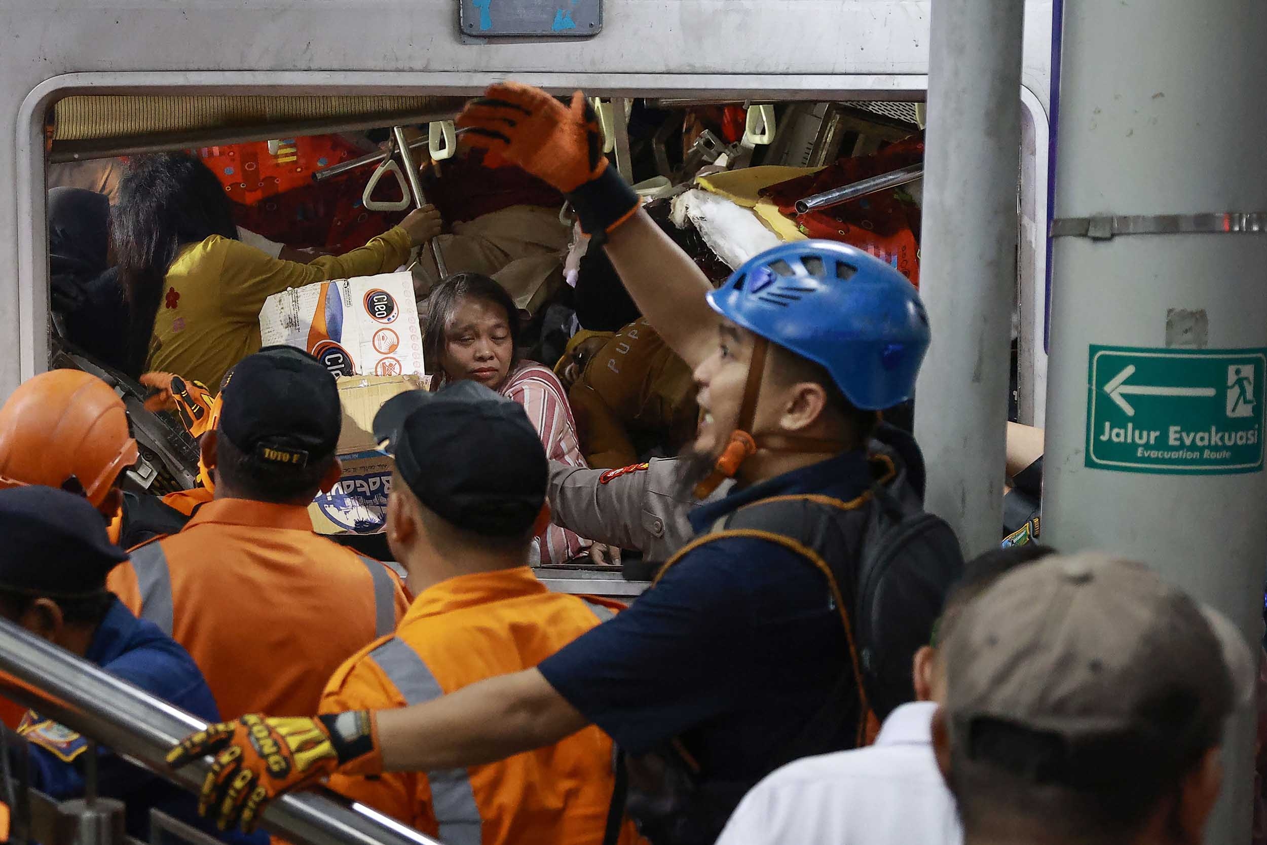 Marak Kecelakaan, Pengendara Mobil Punya Risiko Besar di Perlintasan KA