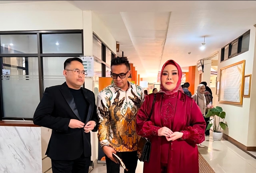 Hadiri Sidang Kasus Pencemaran Nama Baik, Pengusaha Skincare Heni Sagara Terus Berjuang untuk Mendapatkan Keadilan