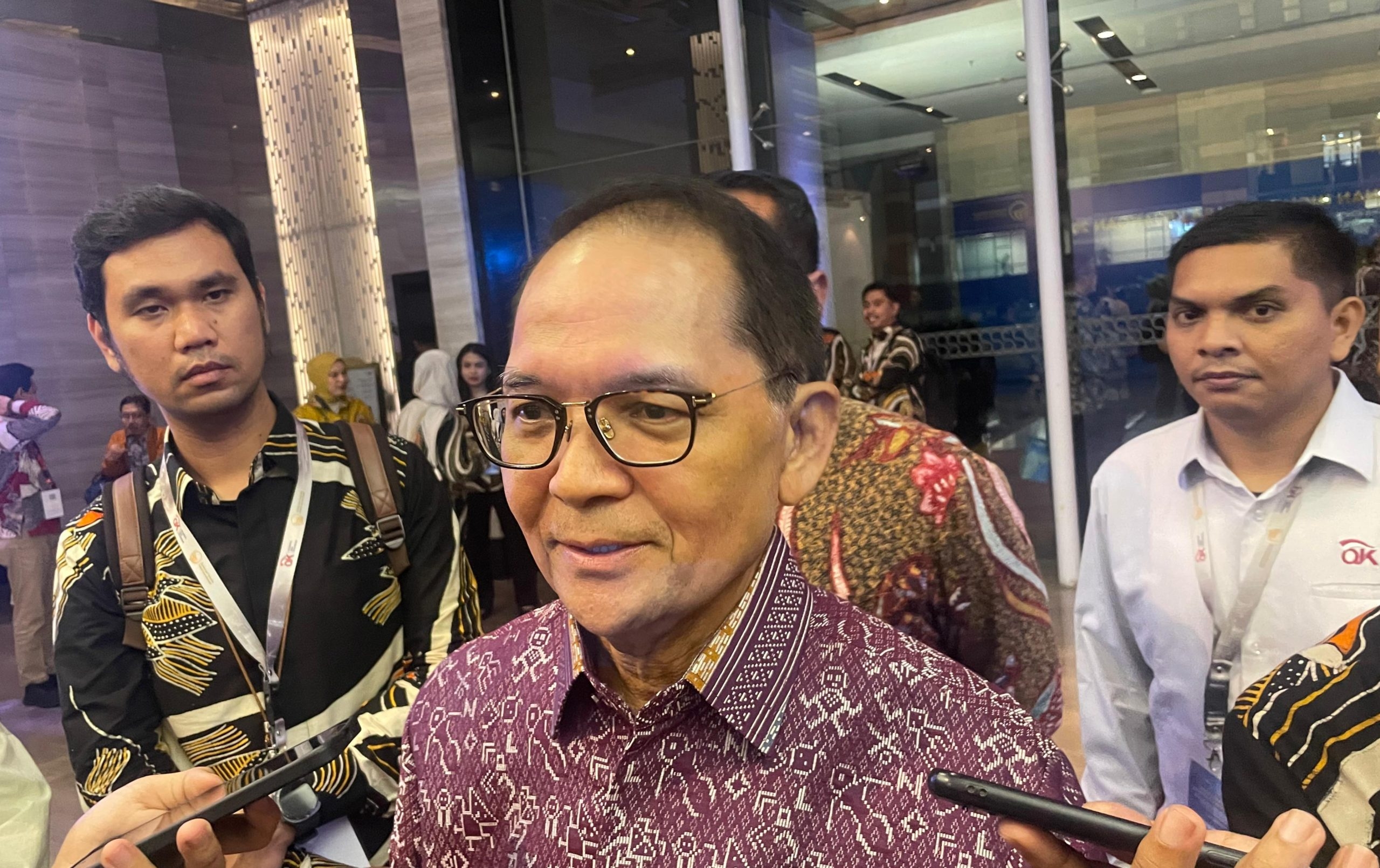 Premi Tunggal Tumbuh Saat Daya Beli Tertekan, Ini Penjelasan OJK