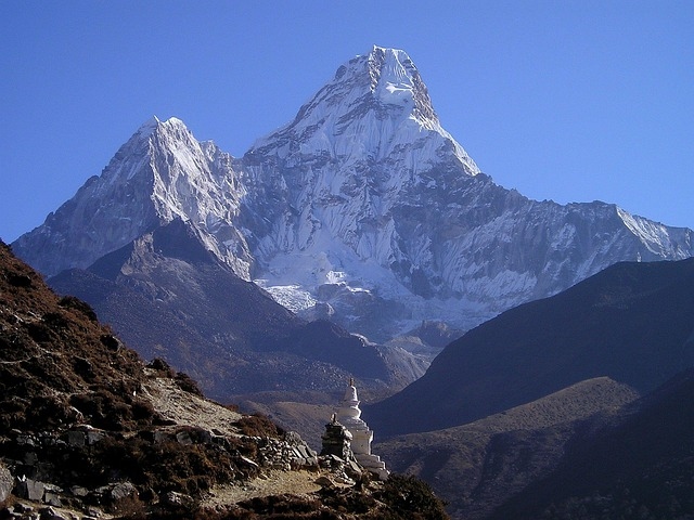 Hilang 7 Hari di Gunung Everest Tanpa Oksigen dan Makanan, Pemandu Pendaki Nepal Ditemukan Hidup