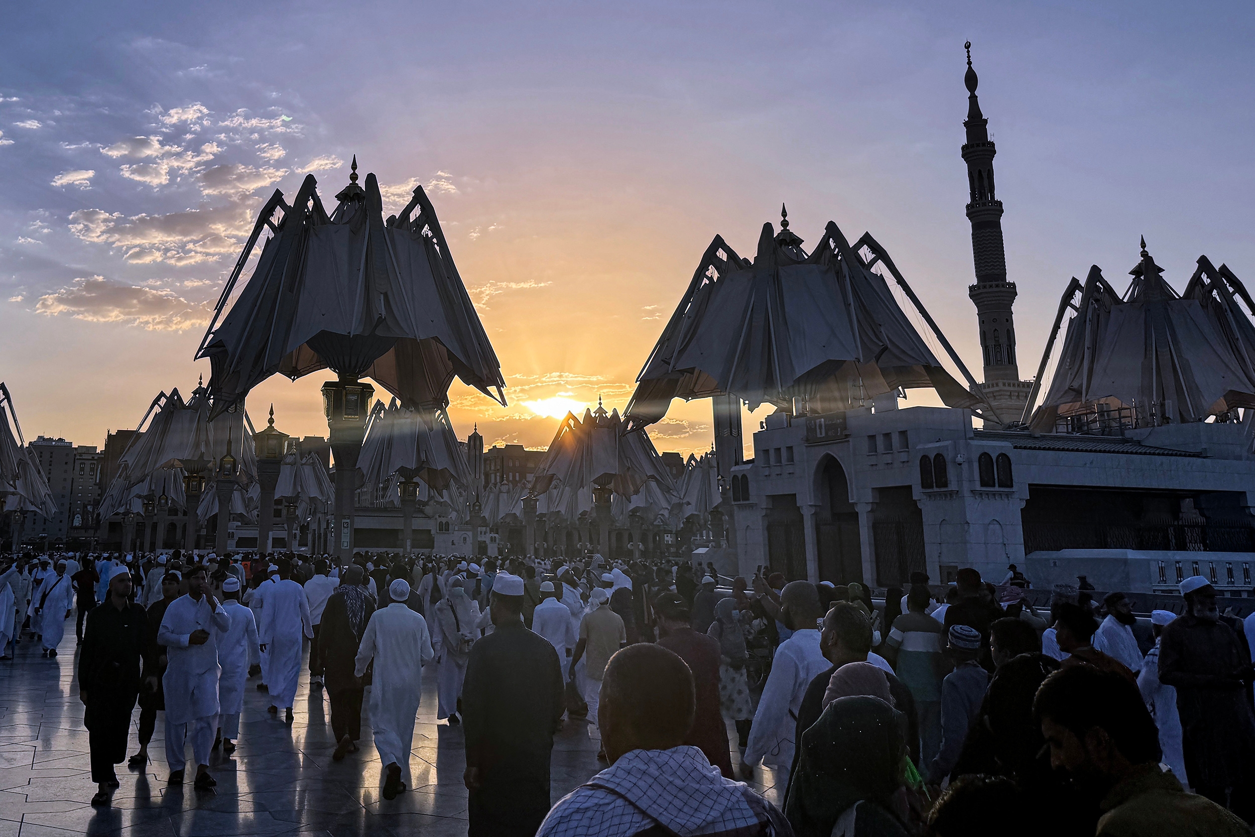 Bagaimana Awal Terbentuknya Masyarakat Madinah? Ini Sejarah Lengkapnya