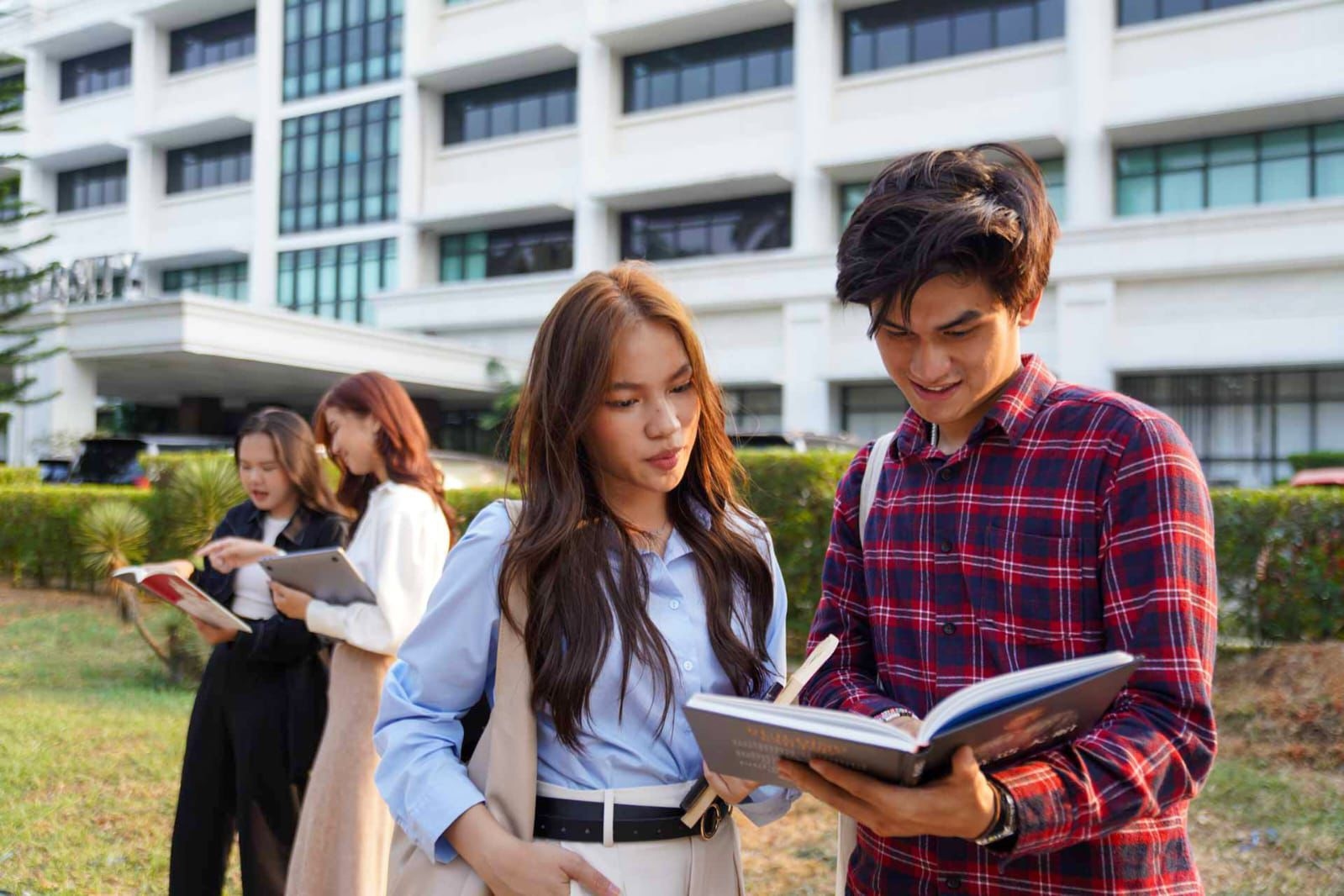 President University Buka Program Gelar Ganda dengan Universitas Australia