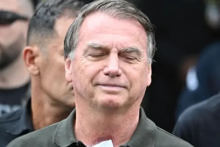 Karena Kondisi Kesehatan, Mahkamah Agung Brasil Izinkan mantan Presiden Jair Bolsonaro Tetap Jalani Tahanan Rumah