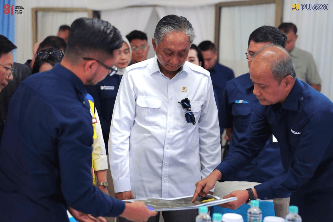 Menteri Dody Bangun Exit Tol ke Kawasan Mobil Listrik Pindad di Subang