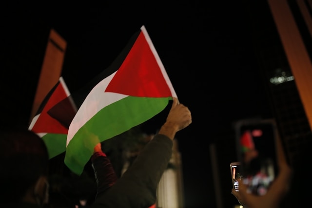 Trump Klaim Tercapai Kesepakatan Bersejarah Pelucutan Senjata Hamas, Pasukan Israel Disebut Akan Ditarik Bertahap dari Gaza