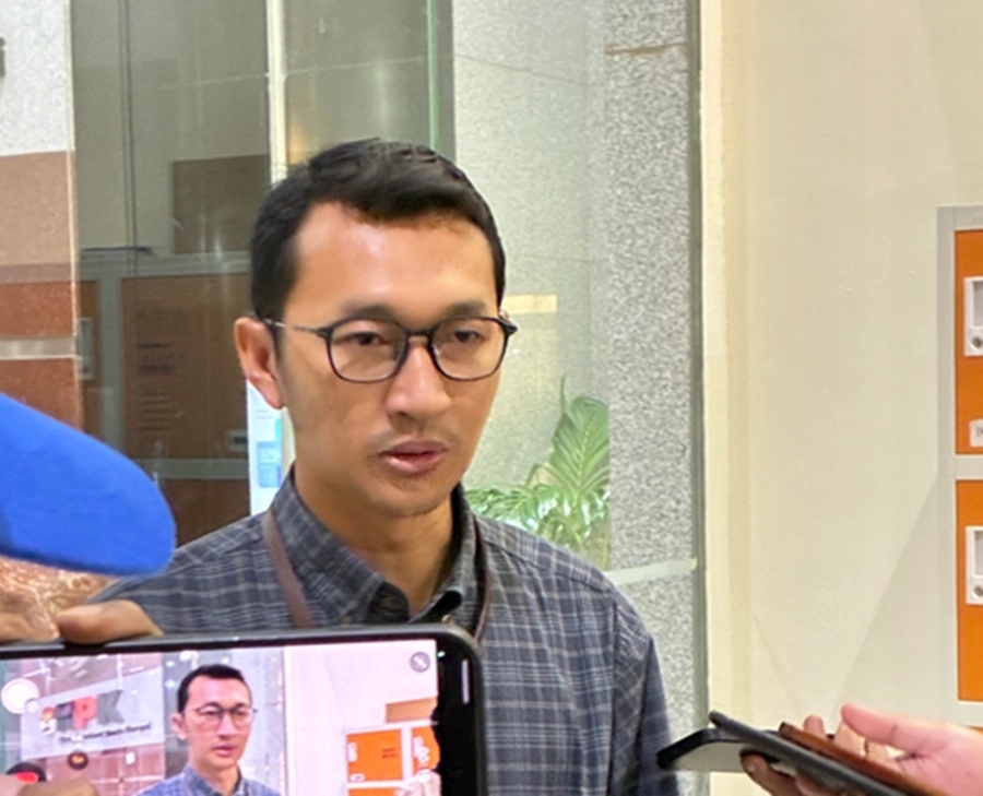 Mantan Bupati Kebumen Ikut Diamankan dalam OTT KPK Terkait HGB Bogor