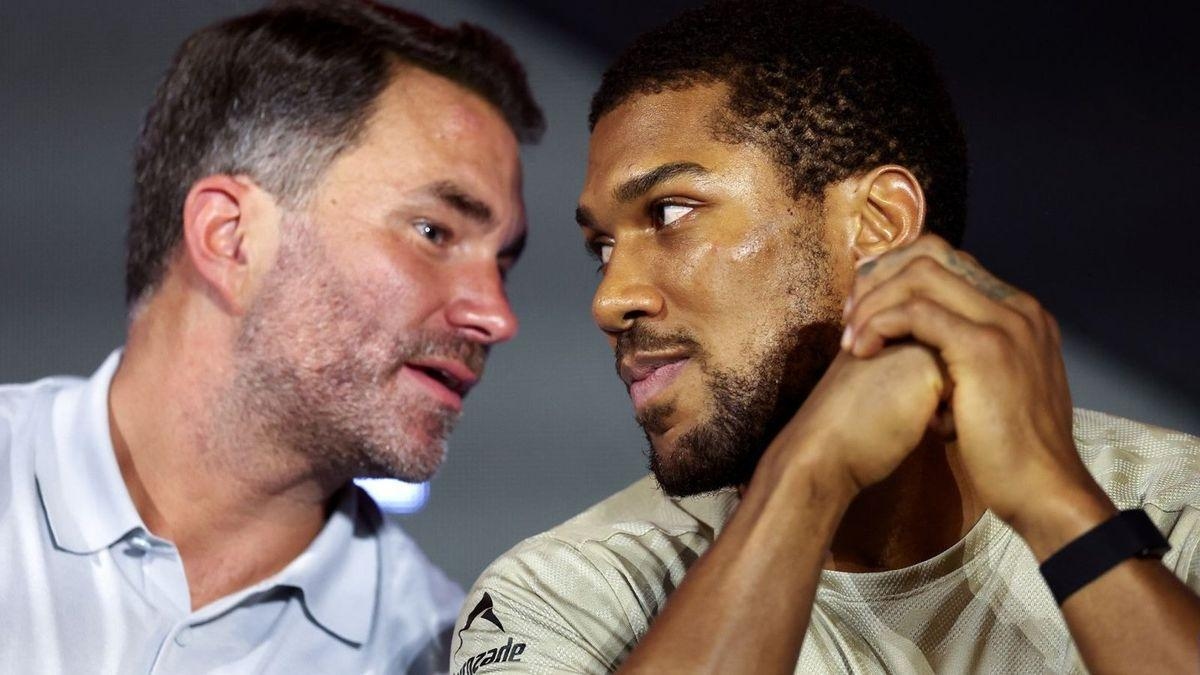 Tenggat Waktu Mepet, Eddie Hearn 'Ngotot' Laga Tyson Fury vs Anthony Joshua Digelar di Wembley