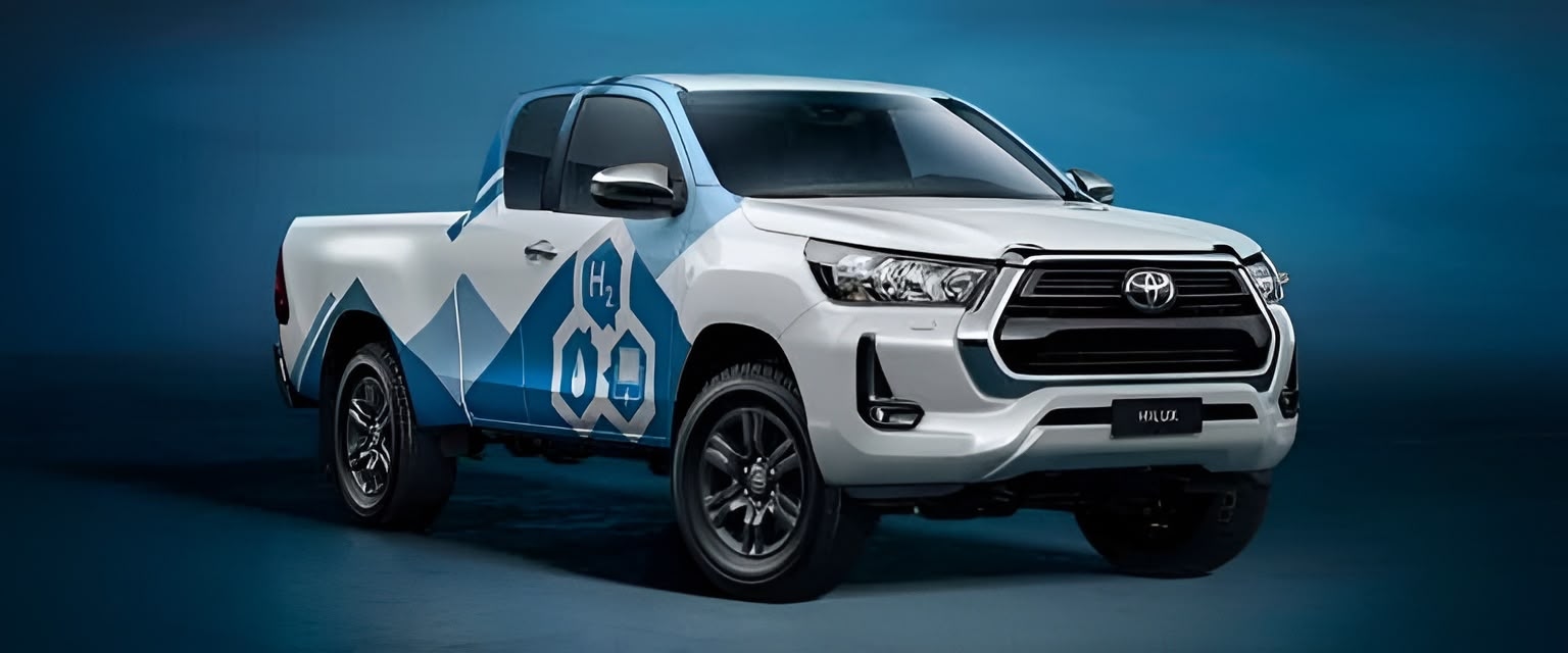 Toyota Siapkan Hilux Hidrogen untuk Produksi 2028