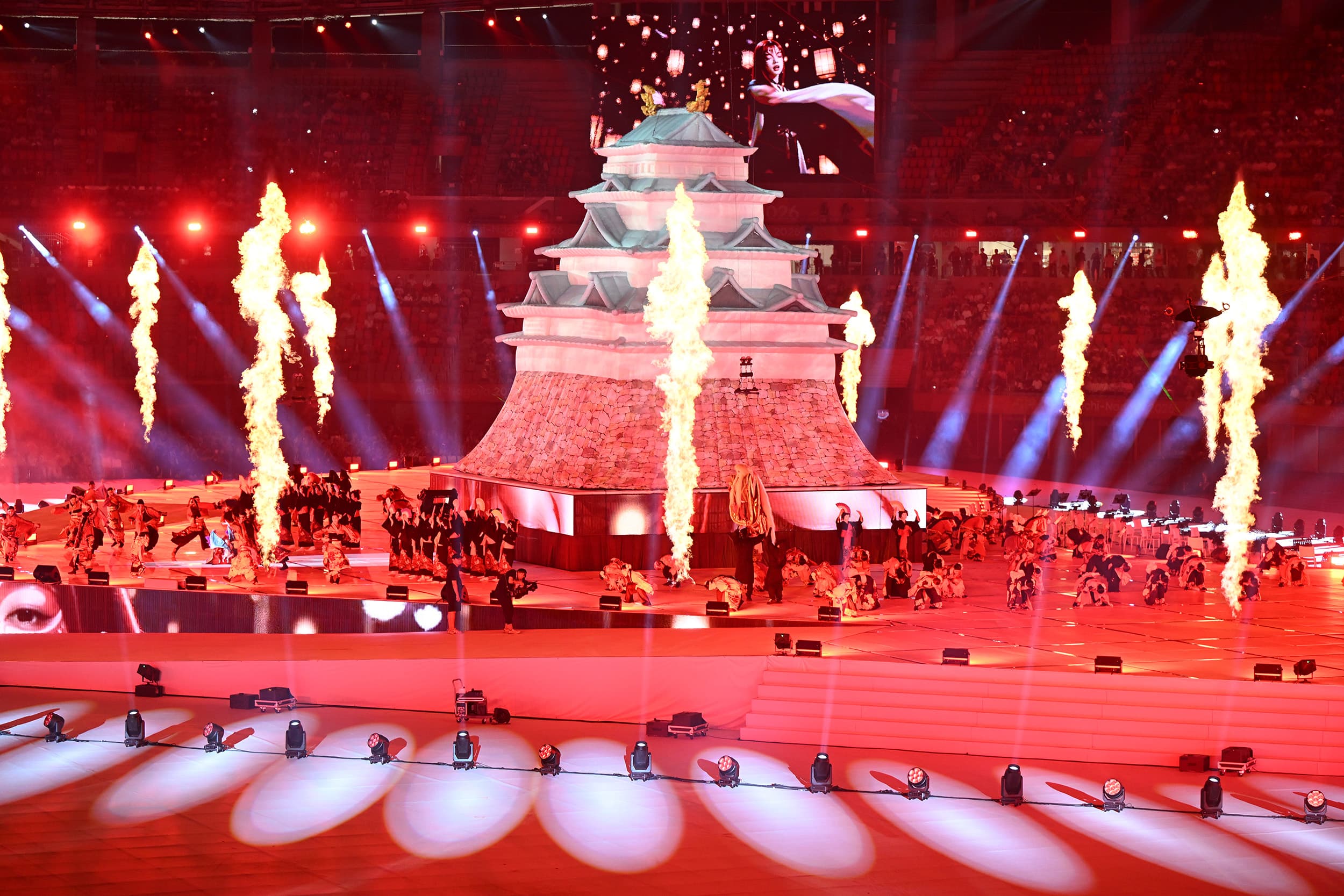 Para penari tampil dalam pembukaan Asian Games 2026 di Stadion Paloma Mizuho, Nagoya, Aichi, Jepang, Sabtu (19/9/2026). ANTARA FOTO/Fauzan/sgd/YU