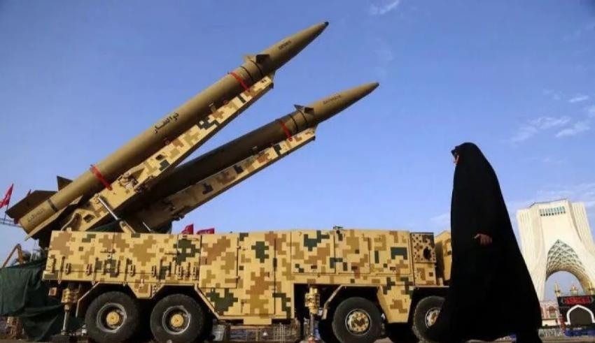 'Dibisiki' Komandan CENTCOM, Trump Pertimbangkan Lanjutkan Operasi Militer Besar ke Iran