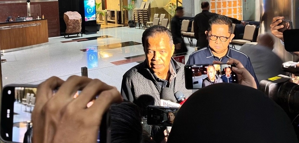 KPK Hadirkan Delapan Saksi dari Kesthuri, Himpuh, Amphuri hingga Maktour untuk Pembuktian Korupsi Kuota Haji