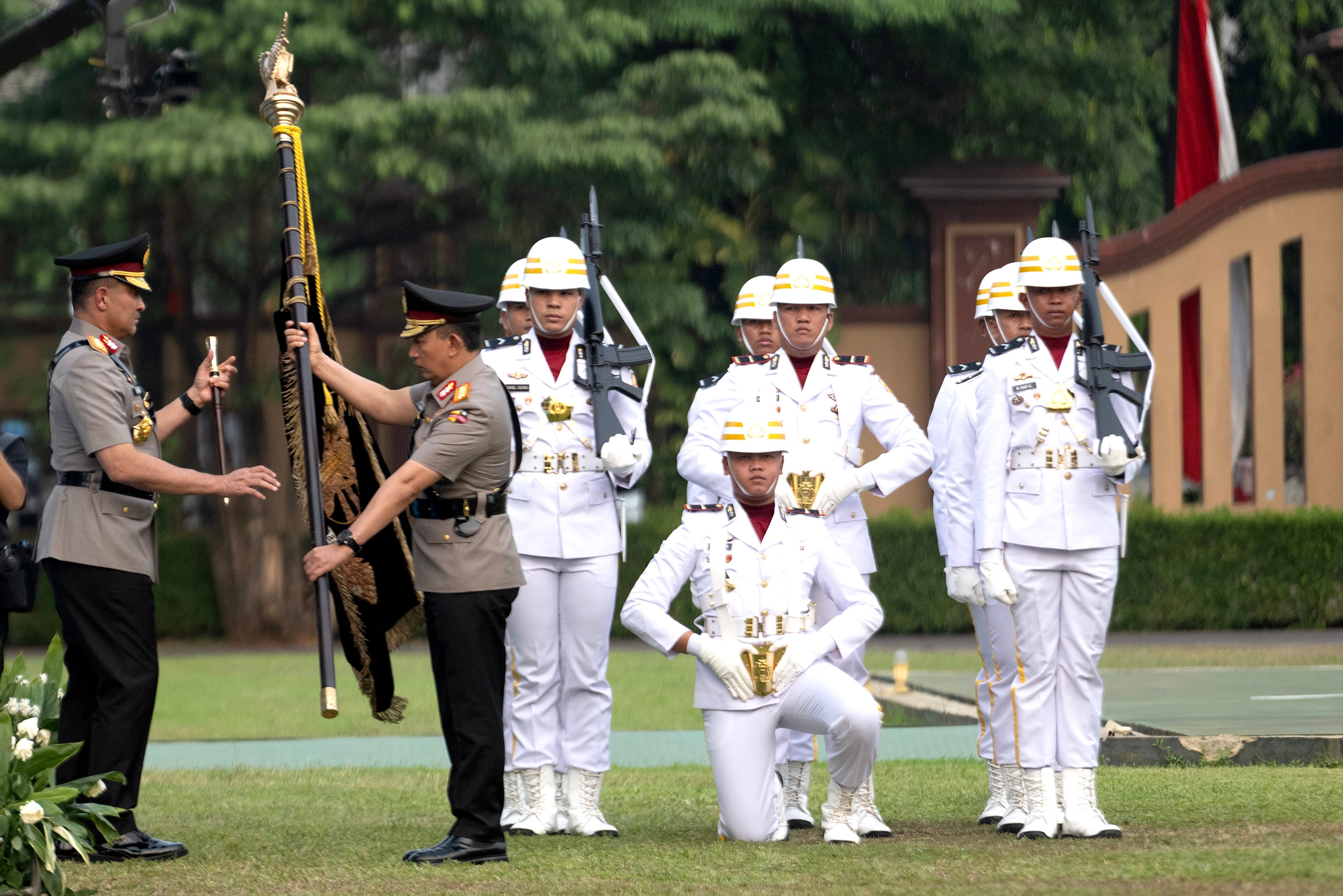 Upacara Serah Terima Panji-panji Polri Tribrata
