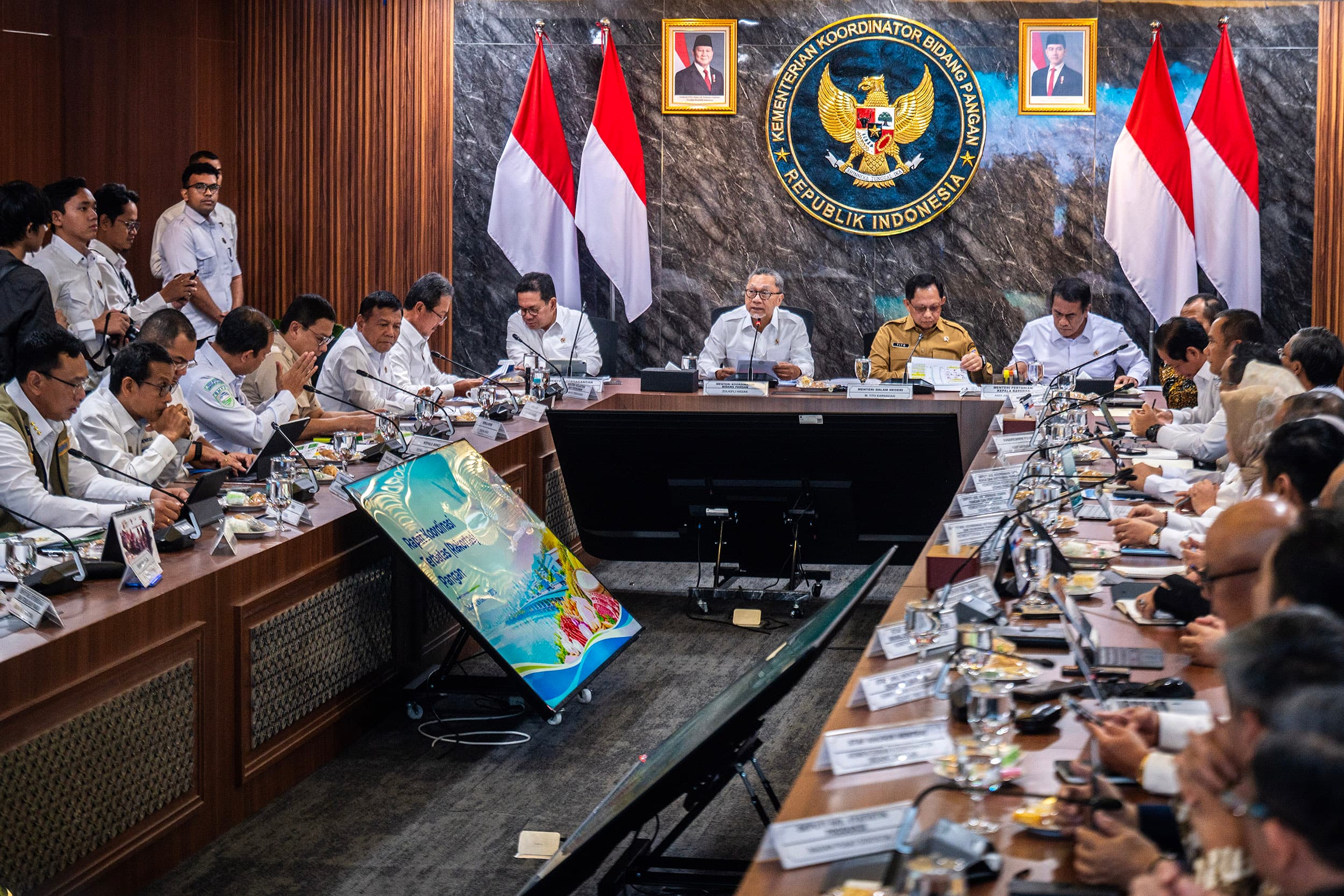 Suasana Rapat Koordinasi keamanan pangan di Kantor Kementerian Koordinator Bidang Pangan, Jakarta, Senin (26/10/2026). ANTARA FOTO/Bayu Pratama S/agr