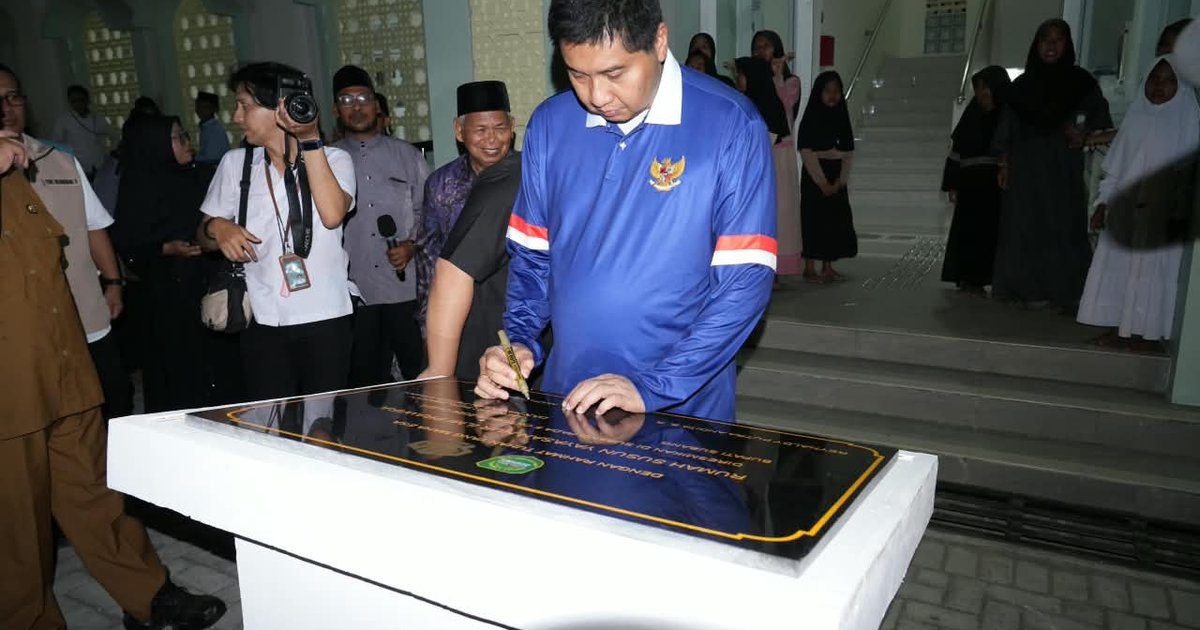Maruarar Sirait Resmikan Rusun Santri Yayasan Nur Ilmi Prawira