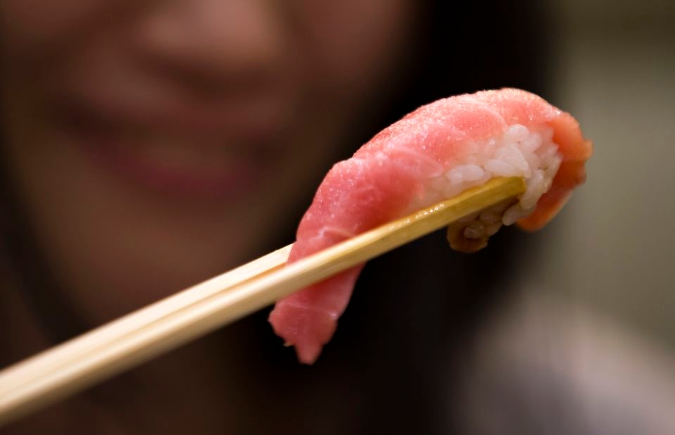 8 Jenis Ikan Yang Aman Dimakan Mentah, Jangan Asal Pilih