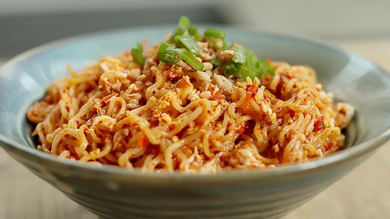 7 Kreasi Mie Instan Yang Tidak Biasa