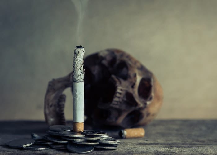 Remaja Laki-Laki yang Merokok Dapat Membahayakan Kesehatan Anaknya di Masa Depan