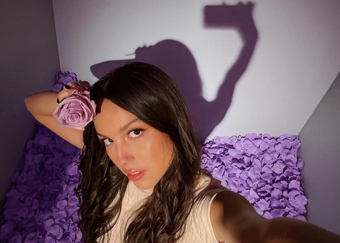 Melihat Kualitas iPhone 15 Pro Lewat MV Get Him Back Milik Olivia Rodrigo