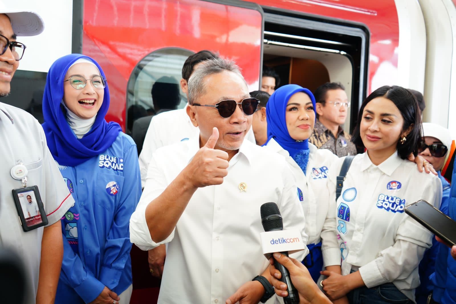 Kunjungan Kerja Ke Bandung, Mendag Naik Kereta Cepat: Wusss… Tiba-tiba Sampai