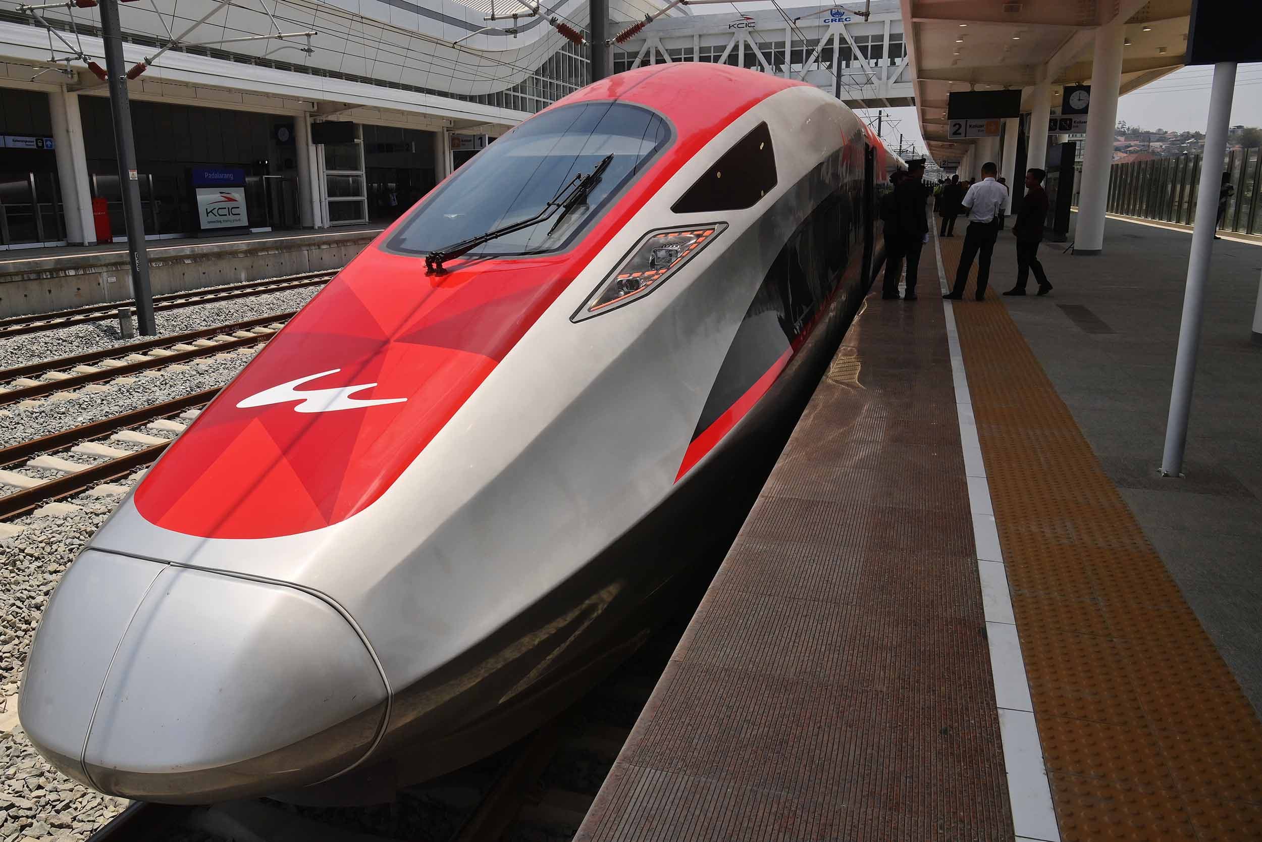 Sudah Diresmikan Jokowi, Ini Waktu Tempuh Kereta Cepat Jakarta-Bandung