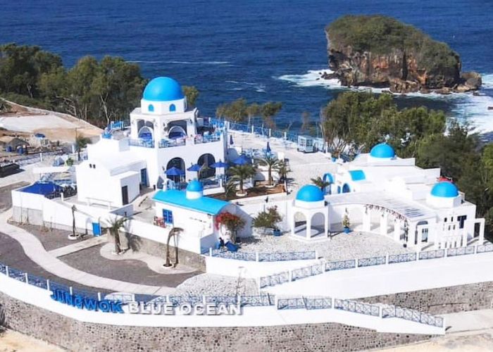 Baru Dibuka! Wisata Jungwok Blue Ocean, Santorininya Gunungkidul, Segini Harga Tiket Masuknya