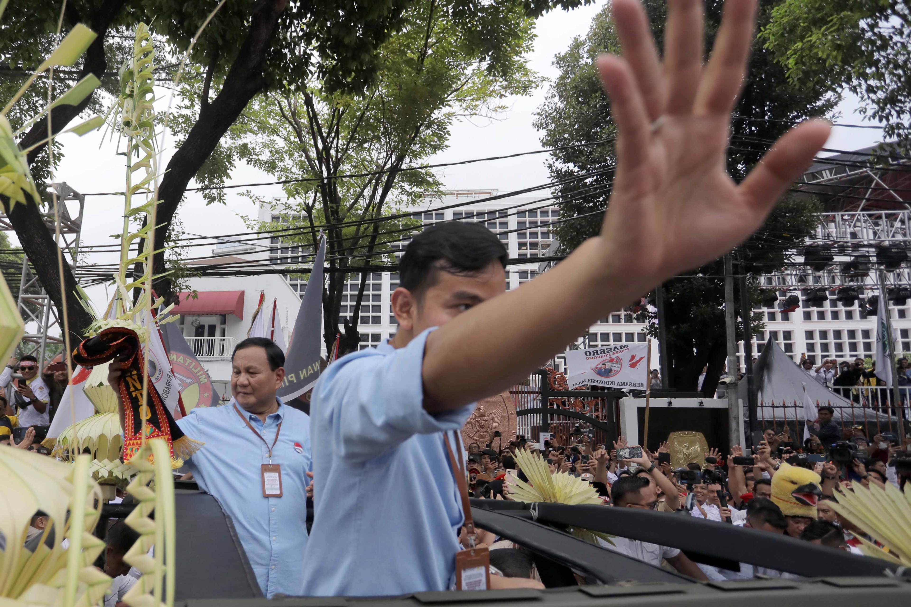 PDIP Harus Tegas, Pecat Gibran