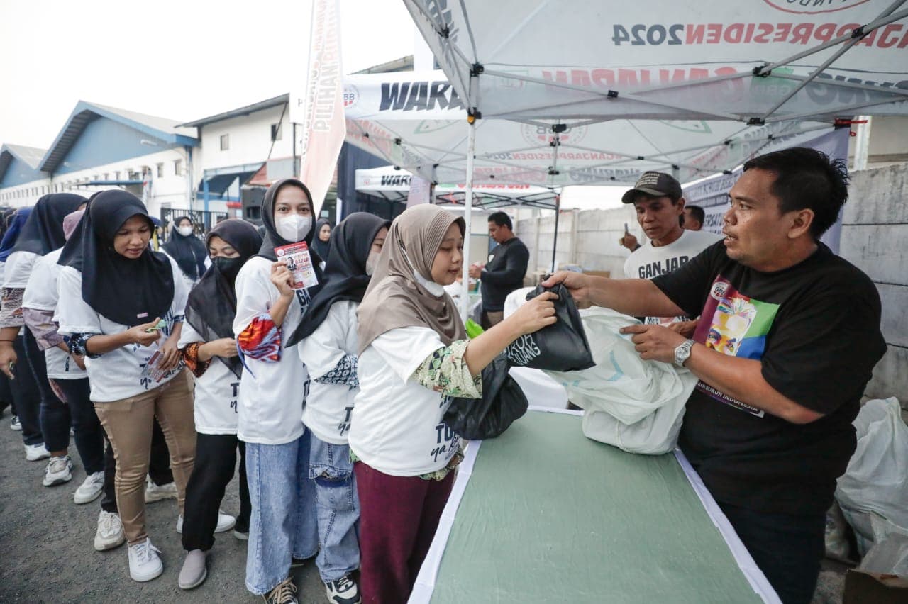 Panen Raya di Ngawi: Warga Serbu Bazar Murah, Ingin Ketemu Menteri Sekalian!