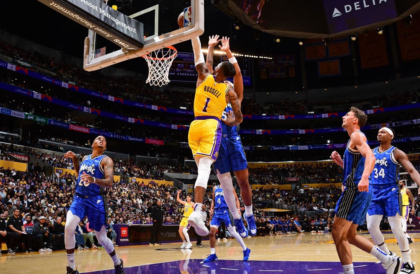 NBA Hari Ini: D'Angelo Russell Paling Subur Lawan Magic, Selamatkan Lakers Dari Kekalahan Beruntun