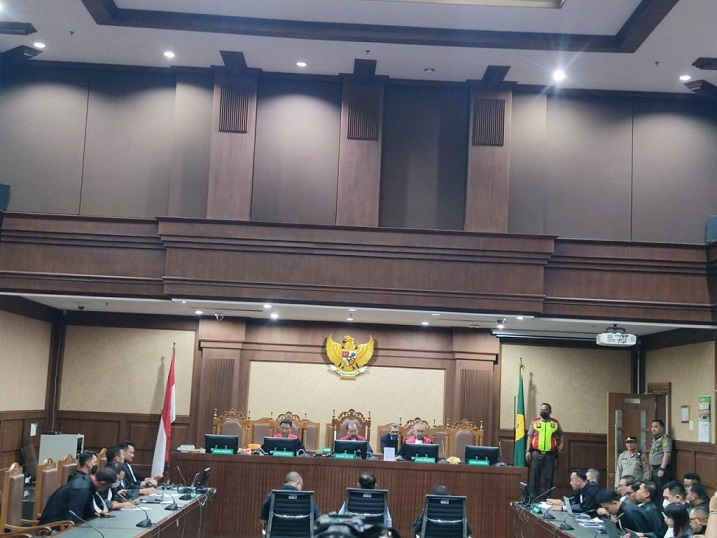 Hakim Sebut Rp70 Miliar Korupsi BTS Kominfo Ke Komisi I Untuk Hentikan Proses Hukum