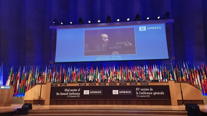 UNESCO Menyetujui Bahasa Indonesia sebagai Bahasa Resmi Sidang Umum UNESCO