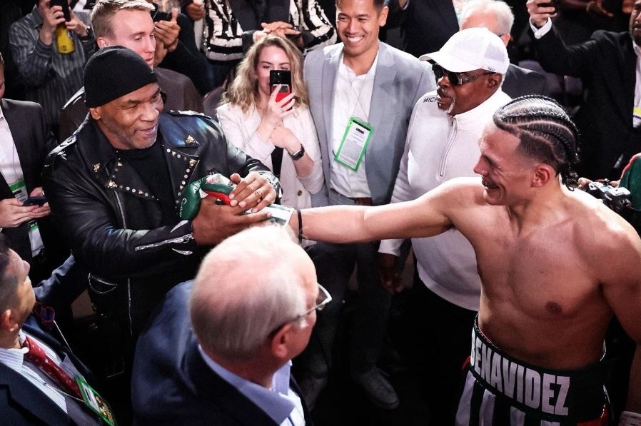 Setelah Hentikan Andrade Di Ronde 6, David Benavidez Kini Tunggu Tawaran Dari Canelo