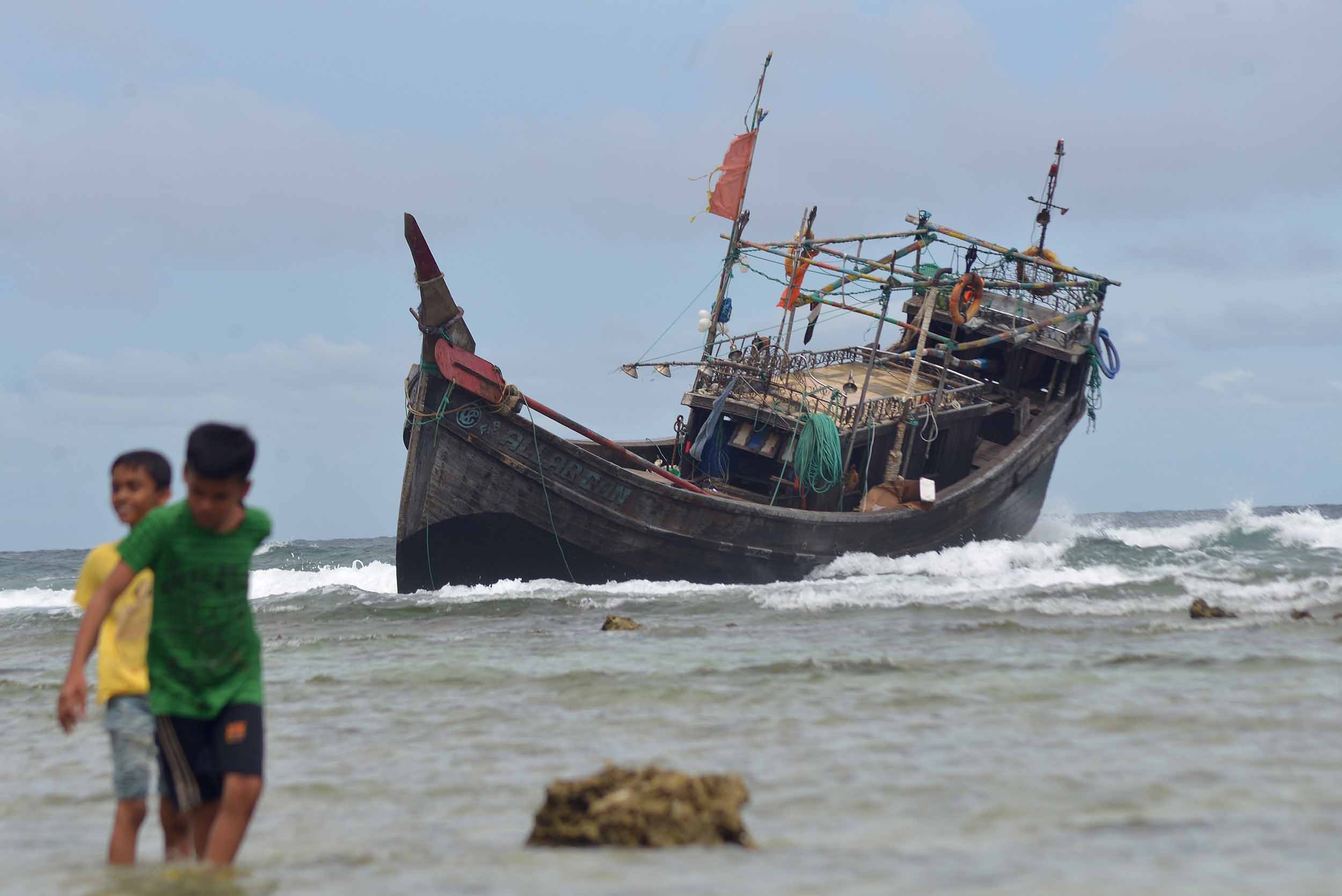 Pengungsi Rohingya Pusingkan Jokowi: Ditolak Warga Lokal, Terlibat Perdagangan Orang