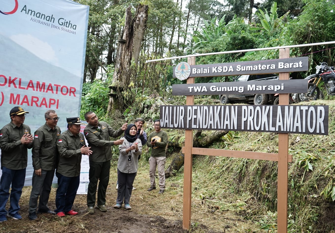 Pesona Gunung Marapi Sumatera Barat yang Tak Pernah Sepi Pendaki