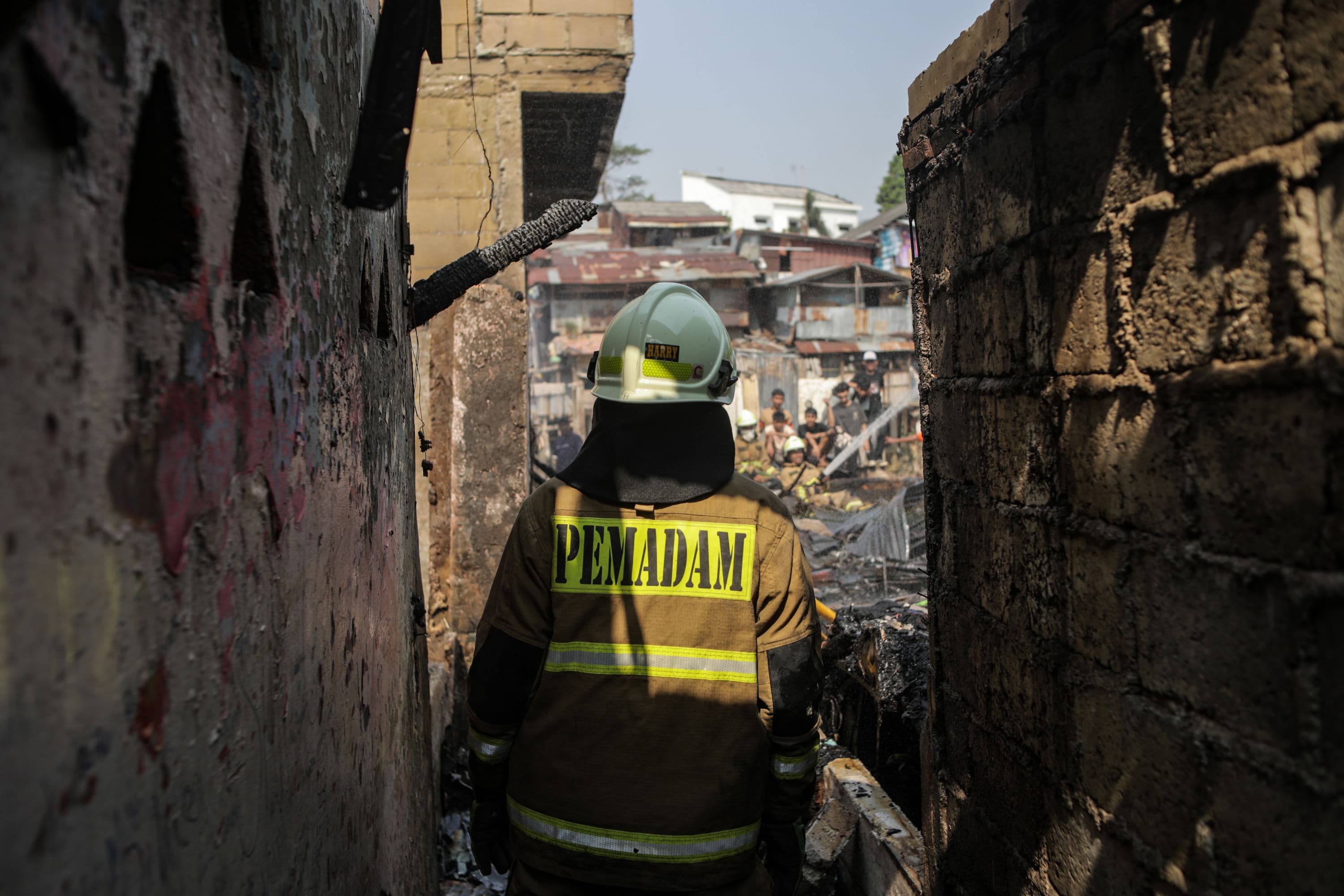 Bagaimana Cara Kamu Menghargai Petugas Pemadam Kebakaran? Tindakan Sederhana dengan Dampak Besar