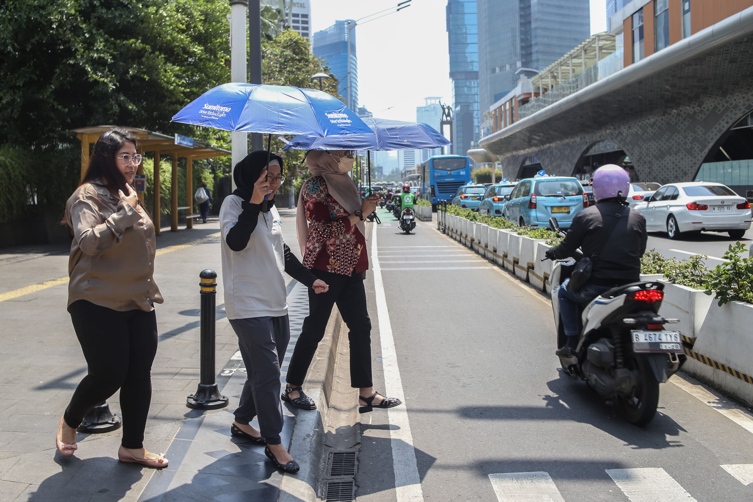 Bagaimana Cara agar Terhindar dari Penyakit Akibat Cuaca Ekstrem? Simak 7 Tips Ini!