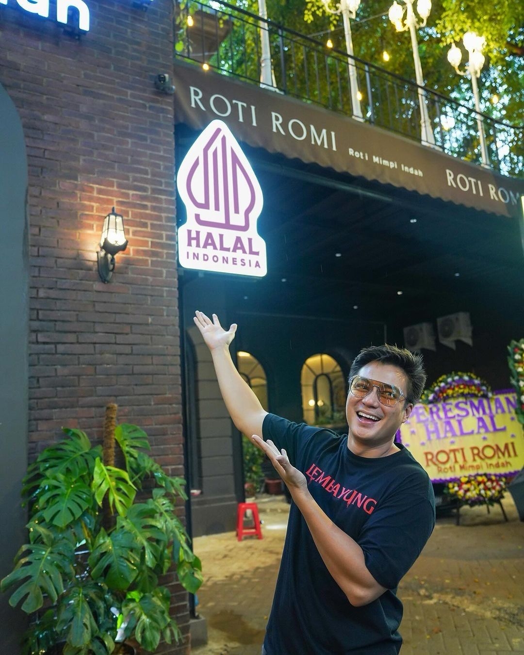 Usaha Roti Baim Wong Kini Buka di Senopati