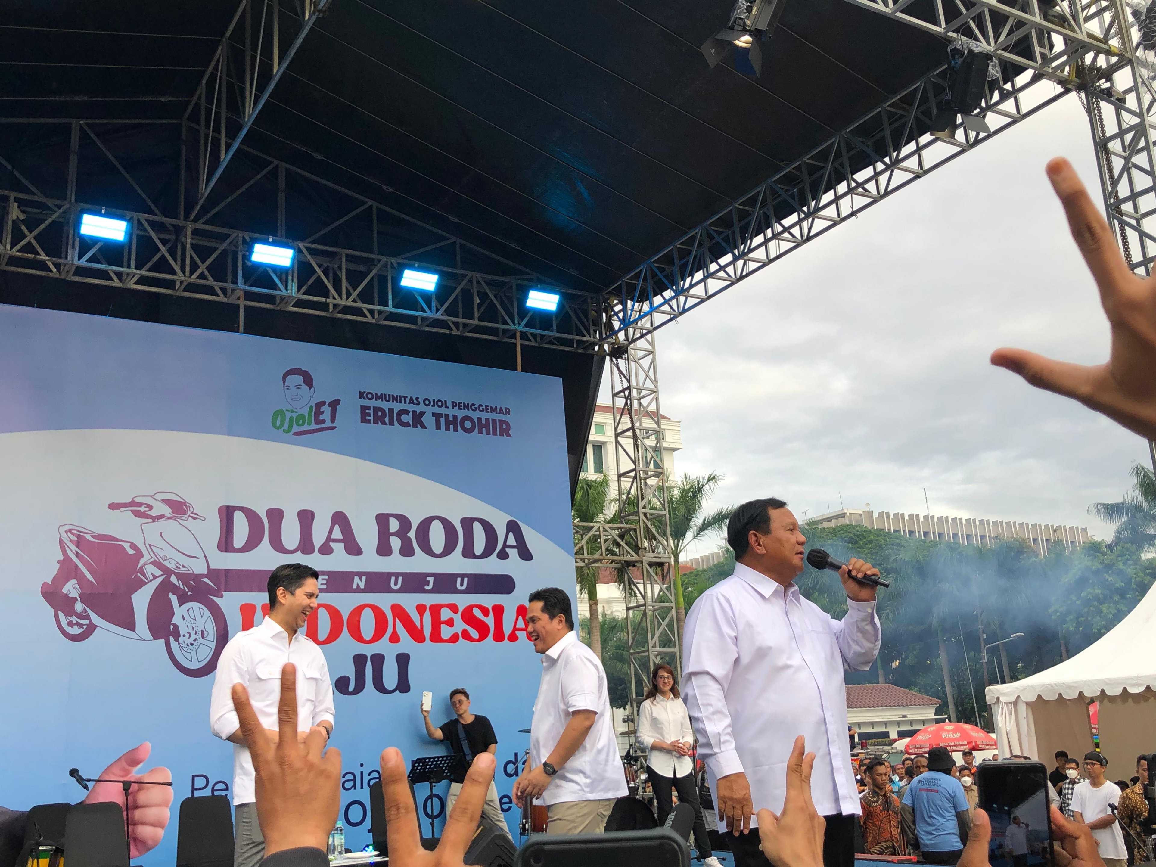 Sedih Dikasih Nilai Jelek, Prabowo Mendapat Nilai 100 dari Masyarakat