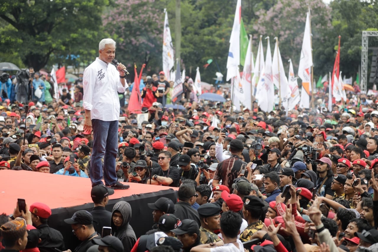 Kampanye Akbar di Bandung, Harga Beras Tinggi, Ganjar: Sembako Jangan Diperdagangkan Siapapun