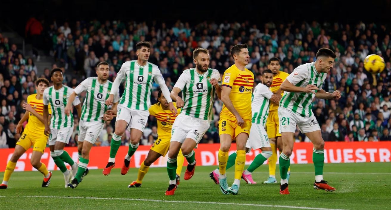 Real Betis vs Barcelona: Skor 2-4, Ferran Torres Cetak Hatrick
