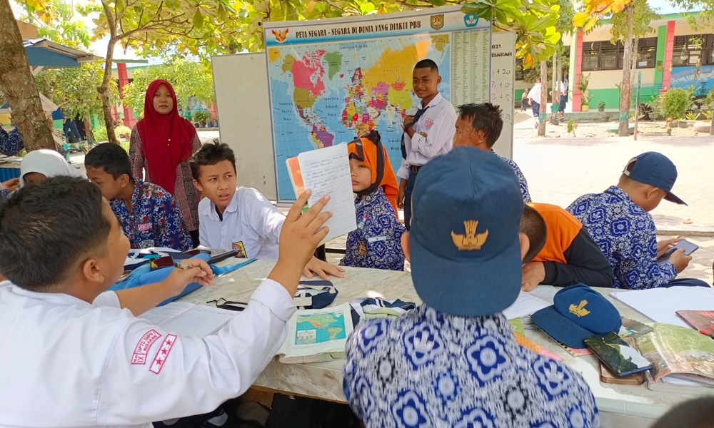 Bagaimana Pemilihan Hasil Karya untuk Dimasukkan dalam Portofolio Murid?