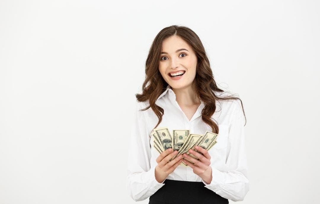 Banyak Cewek Pengen Jadi Trophy Wife, Baik atau Burukkah Tren Itu?