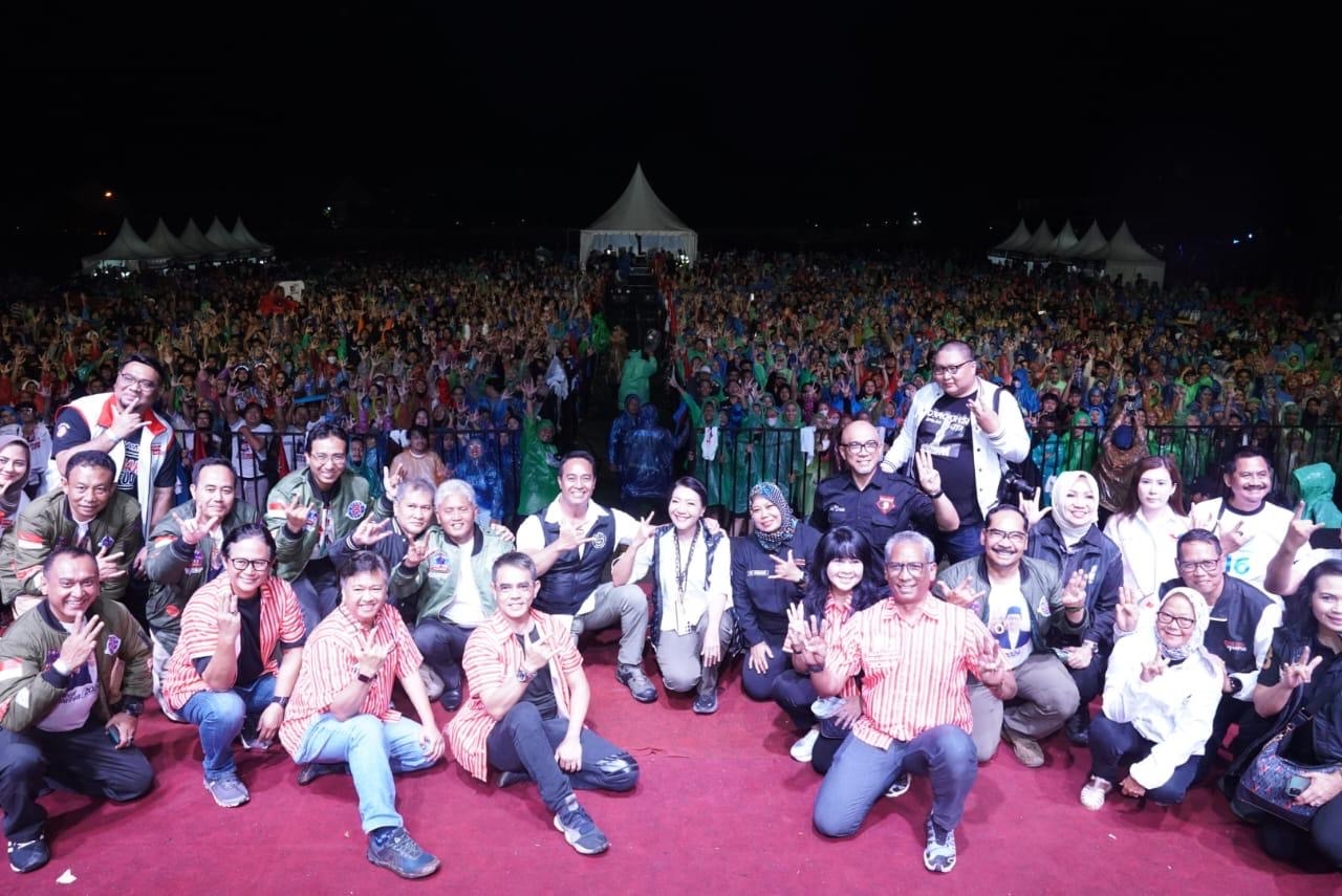 Puluhan Ribu Warga Wonogiri Deklarasikan Kemenangan Ganjar-Mahfud di Pilpres 2024, Andika Perkasa: Saya Tersanjung