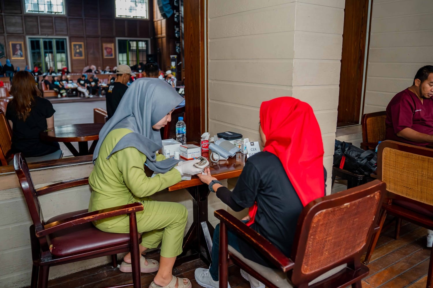 HW Group Adakan Cek Kesehatan Gratis untuk Warga Kemang