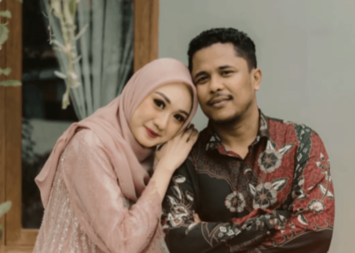 Kabar Bahagia! Komika Mamat Alkatiri Resmi Melamar Kekasihnya Nafha Firah, Ternyata Berawal Dari Fans