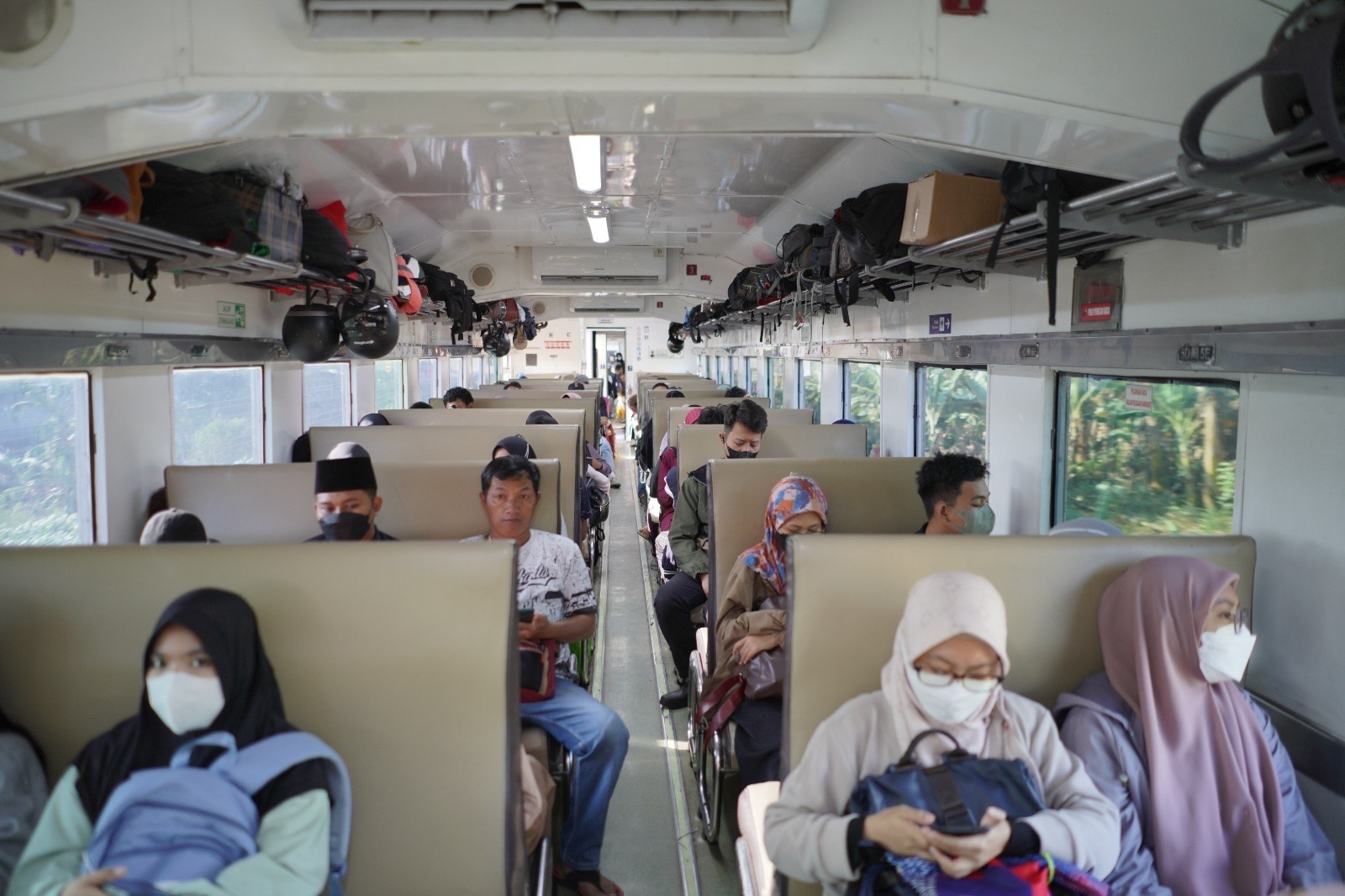 Pengguna Commuter Line Melonjak pada Hari Ke-8 Periode Angkutan Lebaran